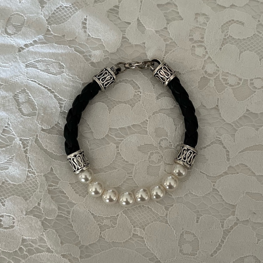 Black Braided Leather & Pearl Beaded Bracelet with Silver-Tone Accents